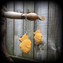 Load image into Gallery viewer, 4mm ear hangers, Japanese tunnel dangles, Plug earrings, Plug dangles, For stretched lobes, gauged earrings, Hanging gauges, 00g 0g 2g 4g 6g