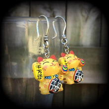Load image into Gallery viewer, Maneki Neko earrings for stretched lobes, Happy Cat ear weights, Japanese Beckoning Cat, Plug dangles, Hanging gauges, Tunnel dangles, Gauge