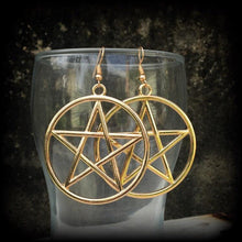 Load image into Gallery viewer, Pentagram earrings, Pentacle jewelry, Witchy earrings, Wicca, Occult jewelry, Evil, Samhain, Halloween, Plug earrings, Tunnel earrings