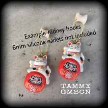 Load image into Gallery viewer, Maneki Neko Earrings Happy Cat Daruma Japanese Beckoning Cat Plug earrings Kawaii Kitsch earrings Tunnel earrings Tunnel dangles Gauges 0g