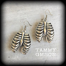 Load image into Gallery viewer, Rig Cage earrings Halloween earrings Horror earrings Bone earrings Skeleton earrings Gauged earrings Zombie earrings Los Muertos earrings