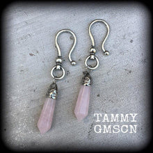Load image into Gallery viewer, 6mm 2 gauge plug earrings Gemstone tunnel earrings Rose quartz weights Gemstone plugs Plug dangles Tunnel dangles Ear hangers Ear weights