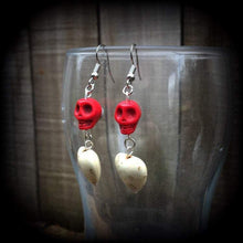 Load image into Gallery viewer, Los Muertos earrings, Skull jewelry, Heart earrings, Day of the Dead jewelry, Halloween earrings, Los Muertos jewelry, Marie Laveau jewelry
