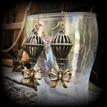 Load image into Gallery viewer, FREE SHIPPING Balloon earrings Bow Plug earrings Hot air balloon earrings Steam Punk Tunnel earrings Pierced ears Gauged earrings Zeppelin