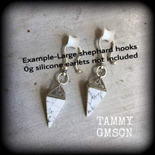 Load image into Gallery viewer, Gemstone Ear weights White turquoise Ear hangers Stone Plug dangles Organic Howlite Tunnel dangles Gauges Stretched ears Hanging gauges 0g