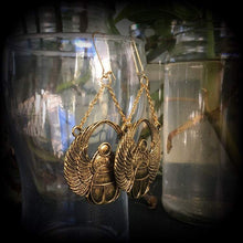 Load image into Gallery viewer, Scarab beetle earrings Egyptian earrings Scarab beetle earrings Animal Nefertiti earrings Tunnel earrings Plug earrings Ear hangers 0g 2g