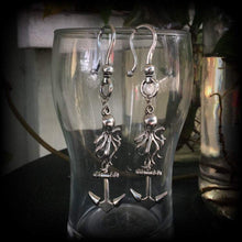 Load image into Gallery viewer, 6mm, 2 gauge, Octopus ear hangers, Anchor Plug dangles, Lovecraft, Squid, Nautical Tunnel dangles, Kraken, Gauged earrings, Gauges, Tapers