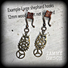 Load image into Gallery viewer, Bronze owl ear hangers, Steampunk Plug earrings, Owl drop earrings, Cog Tunnel dangles, Gear earrings, Plug dangles, Hanging gauges, Gauges