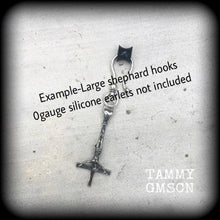 Load image into Gallery viewer, Single earring, Inverted Cross earring, Inverted Cross, Satanic jewelry, Evil, Gothic, Occult jewelry, Tunnel earring, Plug earring, CoS