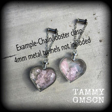 Load image into Gallery viewer, Rose Quartz earrings Heart earrings Tunnel earrings Chakra jewelry Crystal jewelry Plug earrings Rose Quartz jewelry Plug earrings 6mm 2g 4g