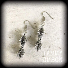 Load image into Gallery viewer, Dorje Vajra earrings, Shiva earrings, Tibetan jewelry, Ethnic earrings, Tunnel earrings, Plug earrings, Hindu jewelry, Buddha earrings