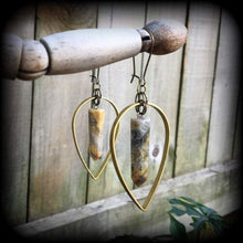 Load image into Gallery viewer, Artemis earrings Goddess earrings Agate earrings 3mm plug earrings Pagan jewelry Stone earrings Lace Agate Teardrop earrings Dangle gauge