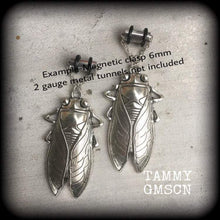 Load image into Gallery viewer, Insect earrings, Locust Earrings, Tunnel earrings, Cicada earrings, Plague, Animal, Biblical, Apocalypse, Gauged earrings, Plug earrings