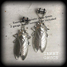 Load image into Gallery viewer, 4mm 6 gauge Ear hangers Cicada ear weights Locust 4 gauge Tunnel dangles Plug dangles Plague Animal Apocalypse Hanging gauges 2 gauge, 0 g