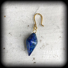 Load image into Gallery viewer, Single earring, Lapis lazuli earring, Ear hanger, Single ear weight, Gemstone earring, Tunnel dangle, Tunnel earring, Plug earring, 4g 6g 8g
