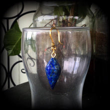 Load image into Gallery viewer, Single earring, Lapis lazuli earring, Ear hanger, Single ear weight, Gemstone earring, Tunnel dangle, Tunnel earring, Plug earring, 4g 6g 8g