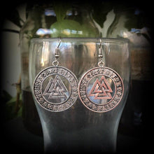 Load image into Gallery viewer, Viking earrings, Valknut earrings, Norse earrings, Viking jewelry, Triple triangle, Asatru jewelry, Neopagan jewelry, Tunnel earrings, 2g 4g