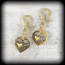 Load image into Gallery viewer, Bee hive ear weights, Hexagon ear hangers, Geometric weights, Insect ear weights, Tunnel dangles, Plug dangles, Hanging gauges, 2g, 0g, 00g