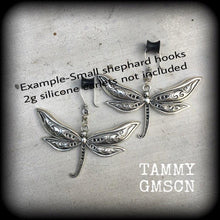 Load image into Gallery viewer, 8 gauge ear hangers Dragon fly 3mm ear weights 6 gauge plug dangles 4 gauge tunnel dangles Ear hangers Hanging gauges 2 gauge 0 gauge 10mm