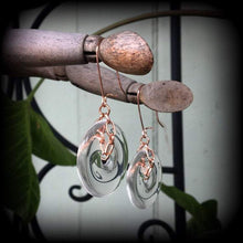 Load image into Gallery viewer, Quartz earrings, Crystal earrings, Clear quartz, Donut earrings, Dangle earrings, Plug earrings, Tunnel earrings, Quartz jewelry, 8 gauge