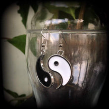Load image into Gallery viewer, Yin Yang earrings, Chakra earrings, Zen jewelry, Tunnel earrings, Yoga earrings, Plug earrings, Meditation jewelry, Meditation earrings