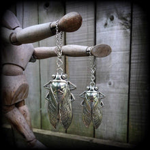 Load image into Gallery viewer, 4mm 6 gauge Ear hangers Cicada ear weights Locust 4 gauge Tunnel dangles Plug dangles Plague Animal Apocalypse Hanging gauges 2 gauge, 0 g