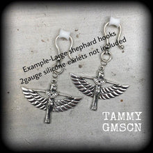 Load image into Gallery viewer, Isis earrings Egyptian earrings Egyptian goddess Cartouche Nefertiti Ankh earrings Tunnel earrings Plug earrings Hanging gauges 2 gauge 6mm
