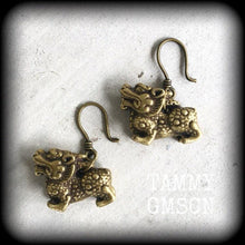 Load image into Gallery viewer, 8 gauge Foo Dog ear weights 6 gauge 4 gauge 2 gauge Brass ear weights Ear hangers Plug dangles Tunnel dangles Hanging Gauges Gauged earrings