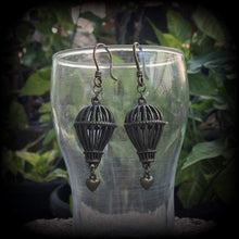 Load image into Gallery viewer, 3mm ear weights 8 gauge ear hangers Steam Punk Hot air balloon 4mm plug dangles Heart 2 gauge tunnel dangles Novelty plugs 6 gauge earrings