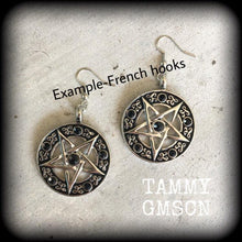 Load image into Gallery viewer, Pentagram earrings, Pentacle earrings, Gothic earrings, Emo earrings, Church of Satan, Sigil earrings, Wicca earrings, Pagan earrings