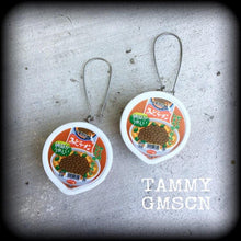 Load image into Gallery viewer, Noodle earrings, Food jewelry, Ramen earrings, Food earrings, Tunnel earrings, Student life, Novelty earrings, Japanese curry, Rice earrings