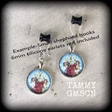 Load image into Gallery viewer, Tarot earrings 3 of cups Tarot jewelry Tarot card Sigil earrings Talismans Occult jewelry Esoteric jewelry Ouija jewelry Witchcraft Gauges