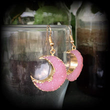 Load image into Gallery viewer, Crescent moon earrings Moon earrings Pink Druzy earrings Quartz earrings Tunnel earrings Plug earrings Moon jewelry Druzy jewelry Gauge