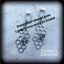 Load image into Gallery viewer, Honeycomb earrings, Bee earrings, Hexagon earrings, Geometric earrings, Tunnel earrings, Sacred Geometry, Plug earrings, Bee hive earrings