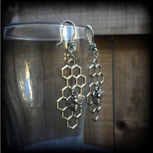 Load image into Gallery viewer, Honeycomb earrings, Bee earrings, Hexagon earrings, Geometric earrings, Tunnel earrings, Sacred Geometry, Plug earrings, Bee hive earrings