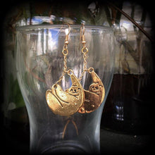 Load image into Gallery viewer, Sloth earrings, Animal earrings, Sloth jewelry, Hipster earrings, Pet earrings, Plug earrings, Pet jewelry, Tunnel earrings, 10g, 12g, 14g