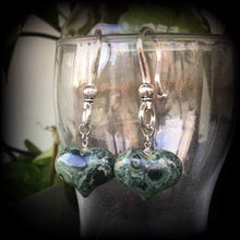 Load image into Gallery viewer, Jasper ear weights Gemstone ear hangers Heart tunnel dangles Stone tapers Plug weights Plug dangles Gauged earrings 00g 0g 2g 8g 6g 4g 2g