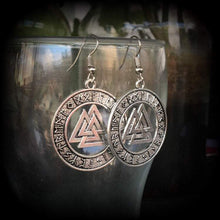 Load image into Gallery viewer, Viking earrings, Valknut earrings, Norse earrings, Viking jewelry, Triple triangle, Asatru jewelry, Neopagan jewelry, Tunnel earrings, 2g 4g