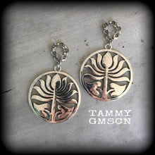 Load image into Gallery viewer, 00 gauge 10mm ear weights 0 gauge tunnel dangles Lotus ear weights 2 gauge ear hangers 4 gauge plug dangles Hanging gauges Gauged earrings