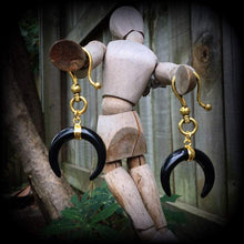 Load image into Gallery viewer, 2 gauge weights, Onyx Ear weights, Black Onyx, Ear hangers, Plug dangles, Hanging gauges, Tunnel dangles, Gauged earrings, 00g 0g 2g 4g 6g