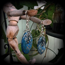 Load image into Gallery viewer, Jasper ear weights, Sea sediment jasper, 2 gauge weights, 4 gauge, 6 gauge, Tunnel dangles, Hanging gauges, Ear hangers, Gauged earrings 00g