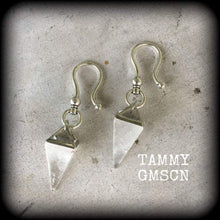Load image into Gallery viewer, Quartz ear weight, Gemstone ear hangers, Tunnel weights, Gauged earrings, Tunnel dangles, Plug dangles, Hanging Gauges, Clear quartz weights