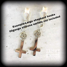 Load image into Gallery viewer, Inverted Cross earrings, Occult jewelry, Plug earrings, Pentagram earrings, Tunnel earrings, Gothic jewelry, Esoteric jewelry, Satanism 2g
