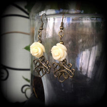 Load image into Gallery viewer, Octopus earring Rose earrings Nautical earrings Plug earrings for gauged ears Steampunk jewelry Tunnel earrings Octopus jewelry Ear hangers