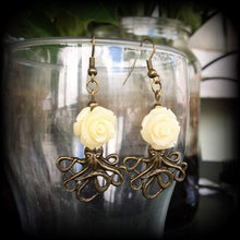 Load image into Gallery viewer, Octopus earring Rose earrings Nautical earrings Plug earrings for gauged ears Steampunk jewelry Tunnel earrings Octopus jewelry Ear hangers