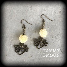 Load image into Gallery viewer, Octopus earring Rose earrings Nautical earrings Plug earrings for gauged ears Steampunk jewelry Tunnel earrings Octopus jewelry Ear hangers