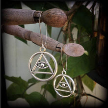 Load image into Gallery viewer, Illuminati earrings, Esoteric earrings, Illuminati jewelry, Evil eye, All seeing eye, Eye of Providence, Plug earrings, Tunnel dangles 0g 2g