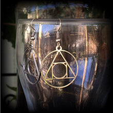 Load image into Gallery viewer, Hermetic seal of light, Alchemy earrings, Esoteric earrings, Alchemy jewelry, Transmutation, Philosophers stone earrings, Circle earirngs