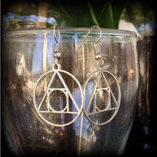 Load image into Gallery viewer, Hermetic seal of light, Alchemy earrings, Esoteric earrings, Alchemy jewelry, Transmutation, Philosophers stone earrings, Circle earirngs