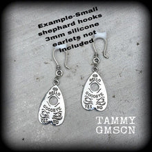 Load image into Gallery viewer, Halloween earrings Ouija earrings Planchette earrings Planchette jewelry Occult jewelry Seance earring Tunnel dangles 8mm Plug earrings 0g